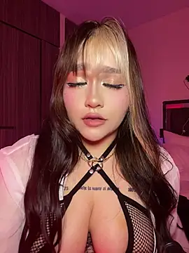 Snapshot of Daniela_ruizz chatting on 12, 7, 2026 Daniela ruizz online show from 12, 7, 2026