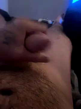 Snapshot of Yorkieboiiiiiii chatting on 14, 12, 2025 Yorkieboiiiiiii online show from 14, 12, 2025