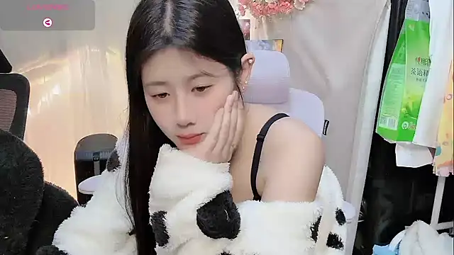 Yvonne-07 online show from 15, 1, 2026