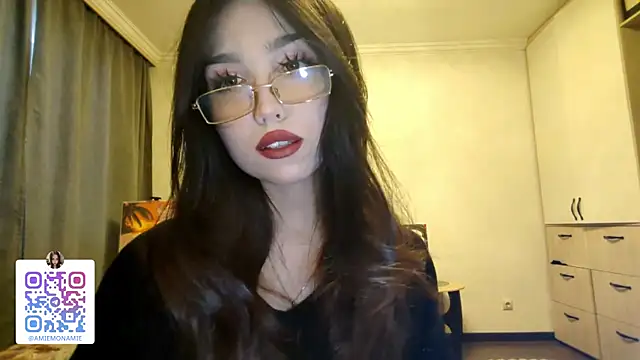 Snapshot of Qwami_Amie chatting on 11, 1, 2026 Qwami Amie online show from 11, 1, 2026