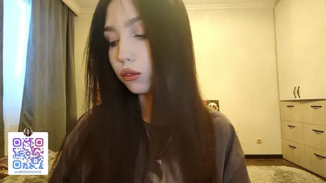 Qwami Amie online show from 1, 2, 2026