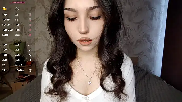 Qwami Amie online show from 19, 4, 2026