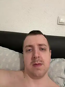 Snapshot of BezzBoii@xh chatting on 8, 2, 2025 BezzBoiixh online show from 8, 2, 2025