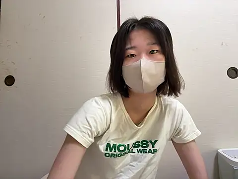 Snapshot of kuromi_chan_oo chatting on 18, 6, 2026 kuromi chan oo online show from 18, 6, 2026