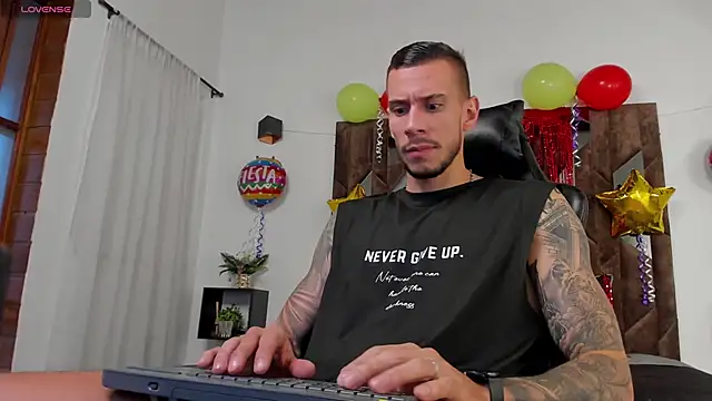 Snapshot of J_king__ chatting on 2, 5, 2026 J king online show from 2, 5, 2026