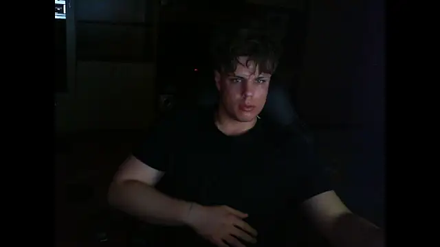 Snapshot of GymGuy0505 chatting on 2, 3, 2026 GymGuy0505 online show from 2, 3, 2026