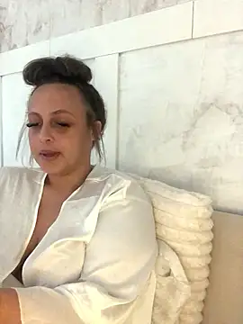 Welsh Maya221x online show from 12, 1, 2026