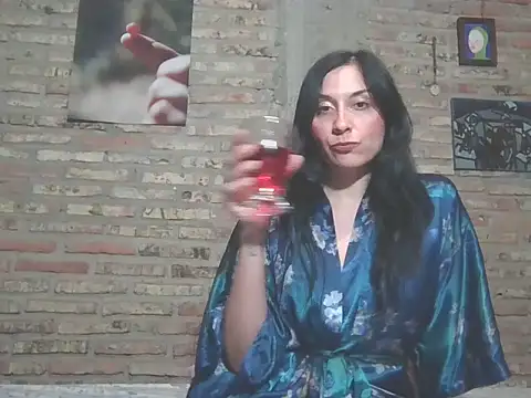 Snapshot of DommeVioleta chatting on 8, 6, 2026 DommeVioleta online show from 8, 6, 2026