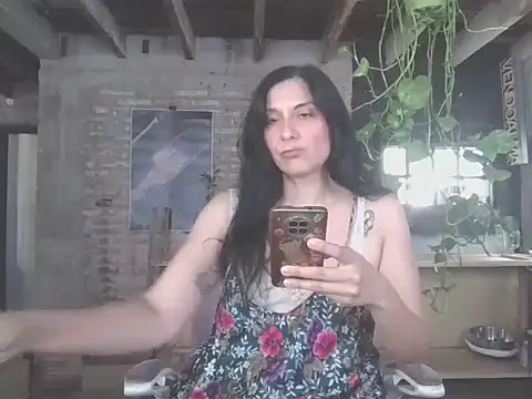 Snapshot of DommeVioleta chatting on 19, 6, 2026 DommeVioleta online show from 19, 6, 2026