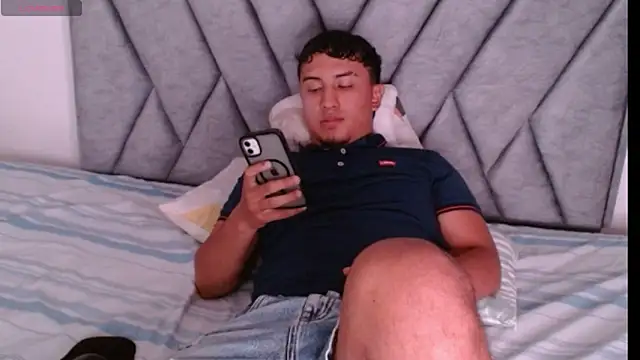 Snapshot of kyro_estrada chatting on 27, 2, 2026 kyro estrada online show from 27, 2, 2026