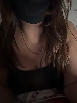 Snapshot of butterflyslay chatting on 15, 12, 2025 butterflyslay online show from 15, 12, 2025