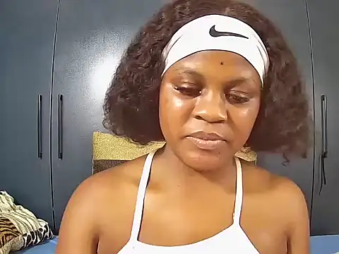 MilkyBoobs7 online show from 22, 12, 2025