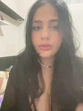 pudizinhaa  online show from 3, 3, 2026