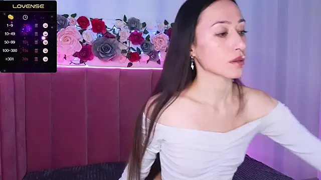 Snapshot of BellaNight chatting on 16, 12, 2025 BellaNight online show from 16, 12, 2025