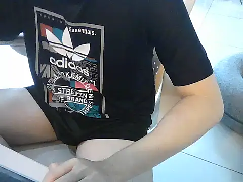 YourBoYyyyyyyy online show from 15, 12, 2025