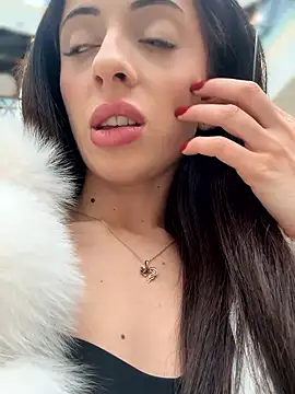 YeaLina online show from 8, 1, 2026