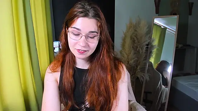 Snapshot of Ann_Couette chatting on 23, 7, 2026 Ann Couette online show from 23, 7, 2026