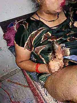 Snapshot of Desi_bhabhi299 chatting on 21, 4, 2026 Desi bhabhi299 online show from 21, 4, 2026