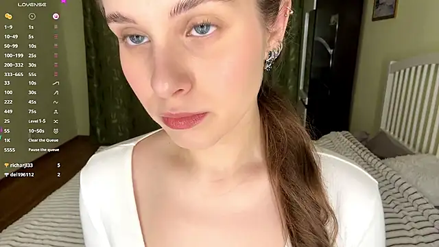 MiaBlanko online show from 17, 12, 2025