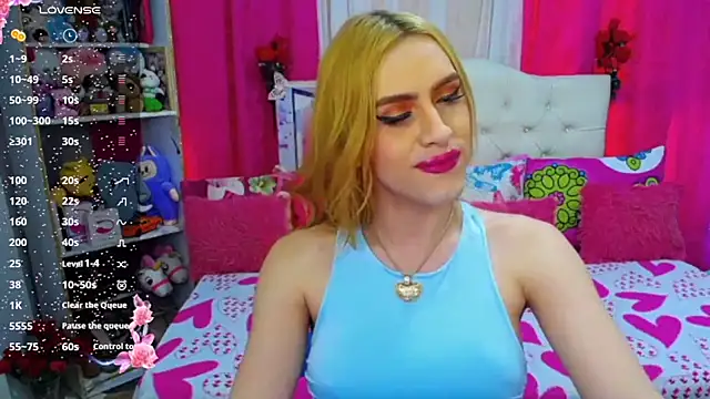 Snapshot of golden_girl01 chatting on 30, 5, 2026 golden girl01 online show from 30, 5, 2026