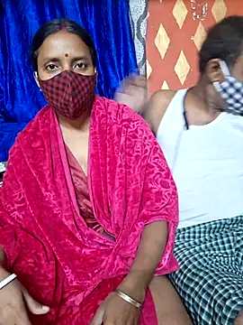 Snapshot of Mr-Mrs-couple chatting on 16, 12, 2025 Mr-Mrs-couple online show from 16, 12, 2025