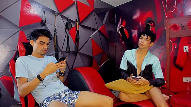 Hot Boys Without Limits online show from 17, 1, 2026