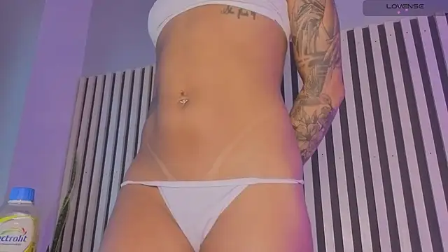 Snapshot of Ariana_klarts chatting on 11, 7, 2026 Ariana klarts online show from 11, 7, 2026