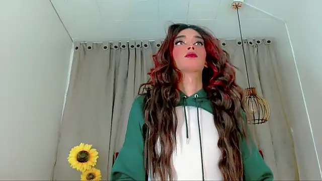 camila vasquez  online show from 16, 12, 2025