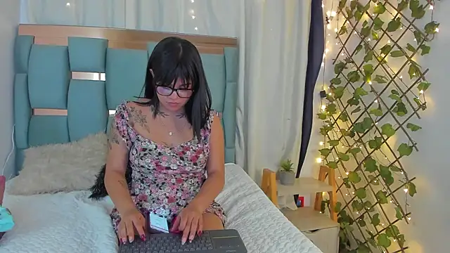 hott miaa online show from 11, 2, 2026
