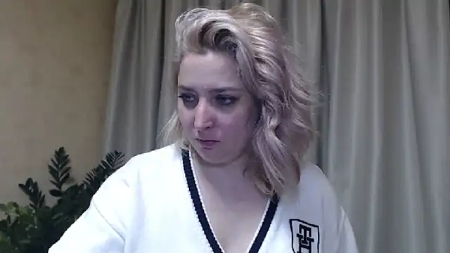 sweetpussy13 online show from 26, 1, 2025