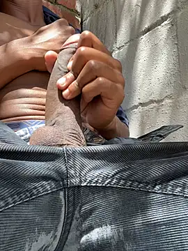 Snapshot of Thirdleg109 chatting on 17, 2, 2026 Thirdleg109 online show from 17, 2, 2026