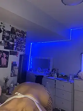 maisie goldxx online show from 24, 2, 2026