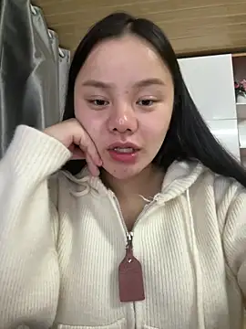 leo-kitty online show from 16, 2, 2026