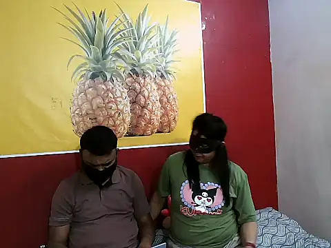 Snapshot of Lovelycouple25 chatting on 10, 2, 2026 Lovelycouple25 online show from 10, 2, 2026