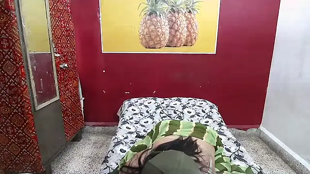 Lovelycouple25 online show from 18, 4, 2026