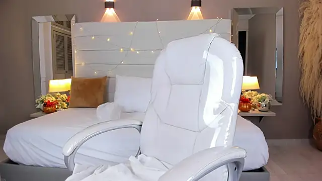 maturexxx  online show from 4, 11, 2025