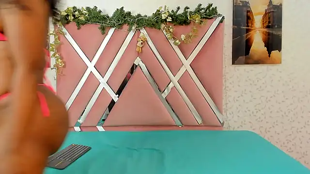 Sheila Scott online show from 20, 12, 2025