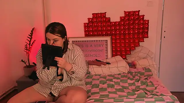 Amber-Tender online show from 1, 4, 2026