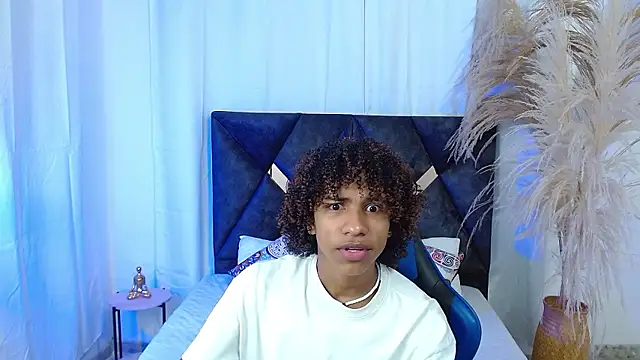 angelll18  online show from 9, 1, 2026