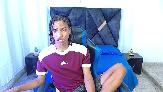 Snapshot of angelll18_ chatting on 20, 6, 2026 angelll18 online show from 20, 6, 2026