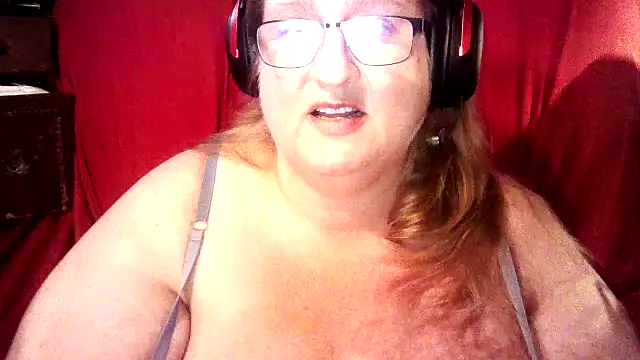 jade-belle online show from 18, 12, 2025