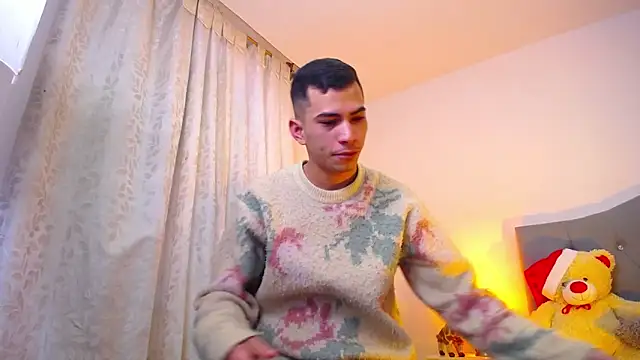 TOMBOYSEXX online show from 22, 12, 2025