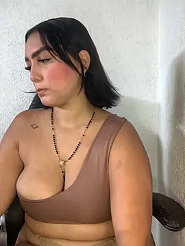 Mia em online show from 3, 3, 2026