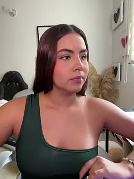 Snapshot of Zarahs_Blare1 chatting on 12, 7, 2026 Zarahs Blare1 online show from 12, 7, 2026
