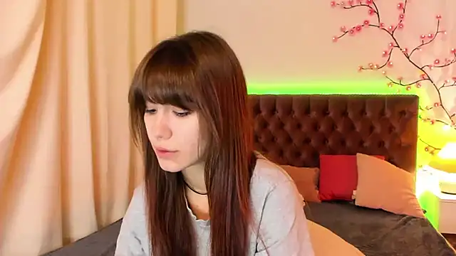 Snapshot of MilanaHotts chatting on 3, 7, 2026 MilanaHotts online show from 3, 7, 2026
