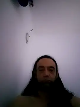 Snapshot of vladopen chatting on 17, 12, 2025 vladopen online show from 17, 12, 2025