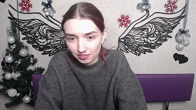 LisaDarcy online show from 16, 12, 2025