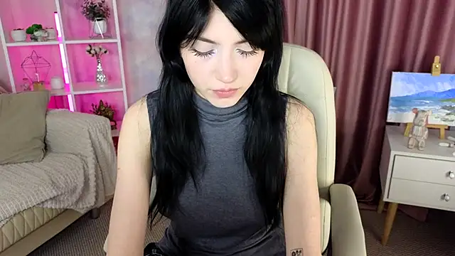 Mila Whelson online show from 4, 3, 2026