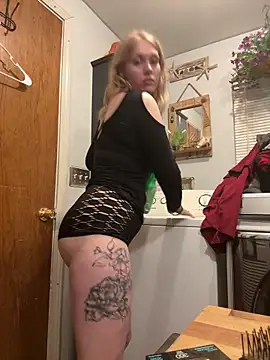 Snapshot of Barbieplaytine chatting on 18, 12, 2025 Barbieplaytine online show from 18, 12, 2025