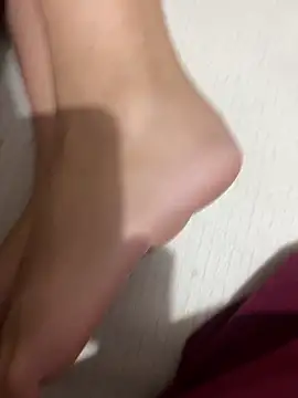 pampam nifetinha online show from 15, 4, 2026